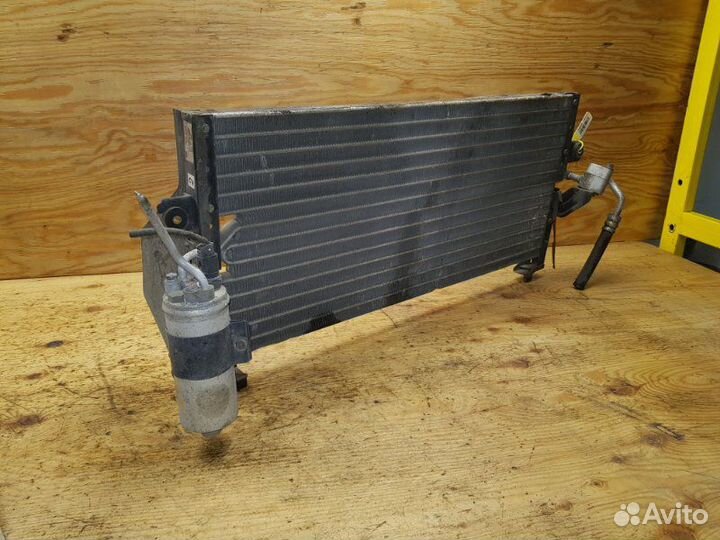 Радиатор кондиционера Nissan Avenir W10 SR18DE