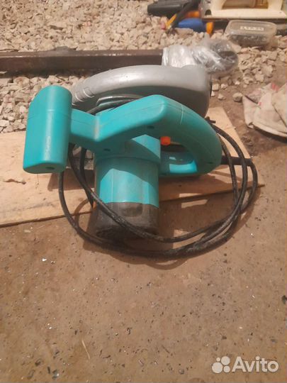 Циркулярная пила Sturm CS50140