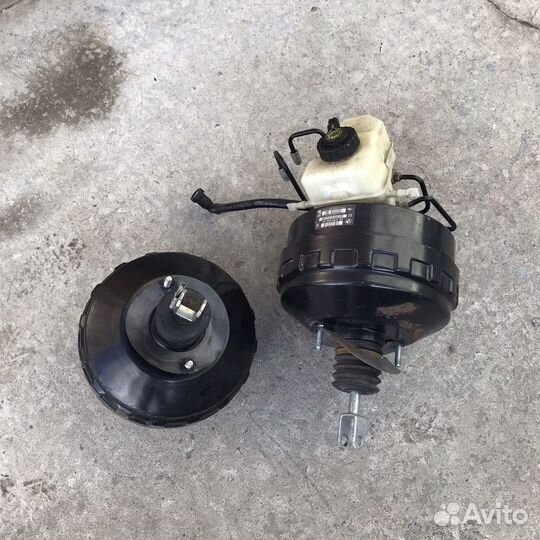 На Бмв E81,Е82,E87,E90,E92 Вакуум, главный тормоз