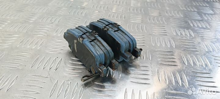 Задние тормозные колодки Nissan Juke F15