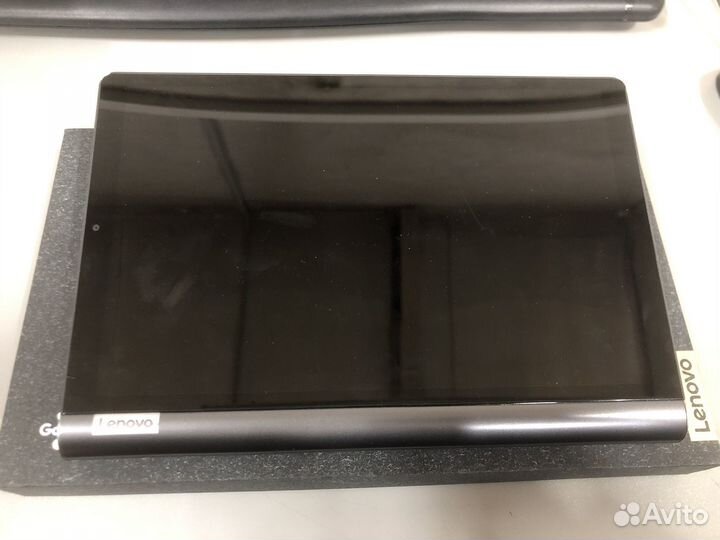 Lenovo yoga SMART tab
