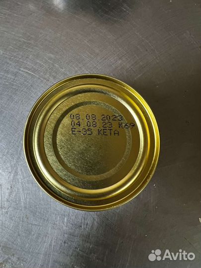 Икра в железной банке