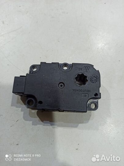 Моторчик привода заслонок отопителя