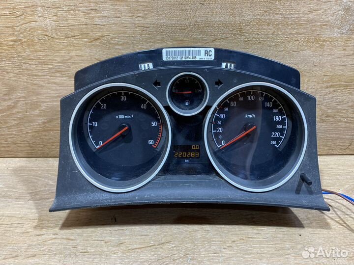 Панель приборов Opel Zafira B дизель 772120