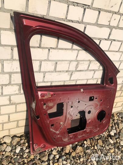 Дверь на renault sandero stepway