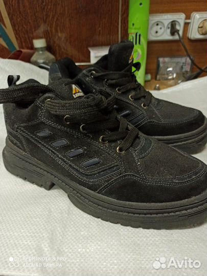 Кроссовки 44 размер