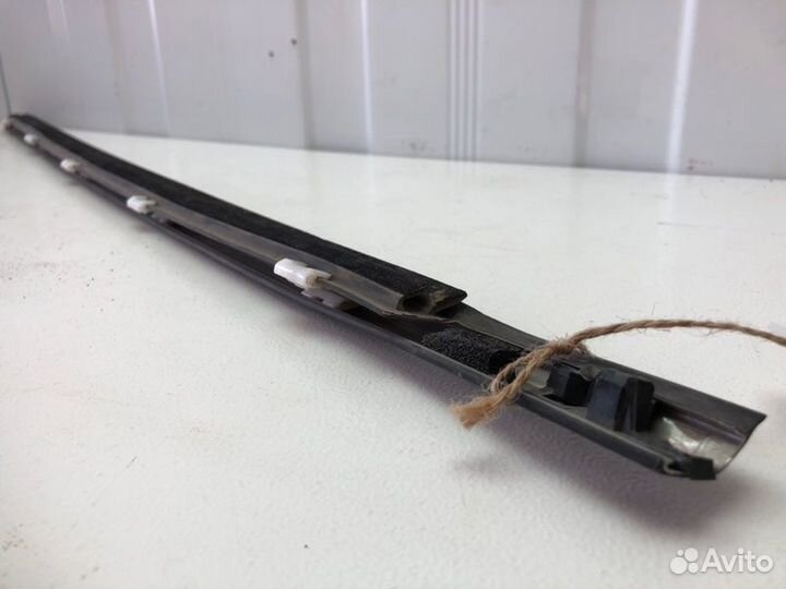 Уплотнитель (бархотка ) передний правый Hyundai