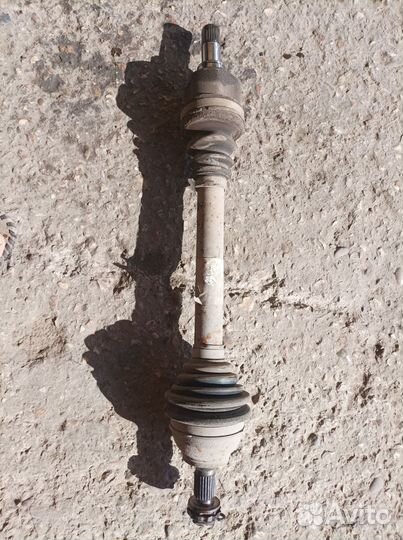 Привод левый Peugeot 308