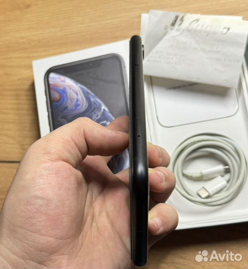 iPhone Xr, 64 ГБ