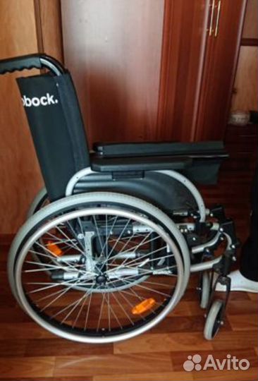 Кресло-кoляскa для инвалидов Otto Bock 