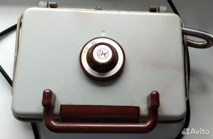 Электровафельница СССР Элис-402