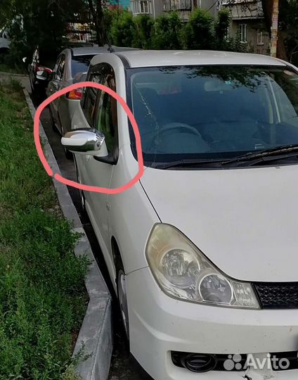 Накладка зеркала Nissan Wingroad y12