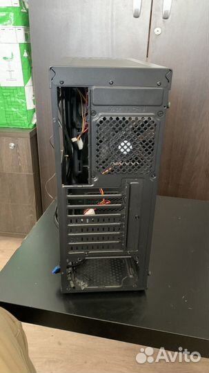 Игровой корпус для пк Aerocool shard и 4 вент