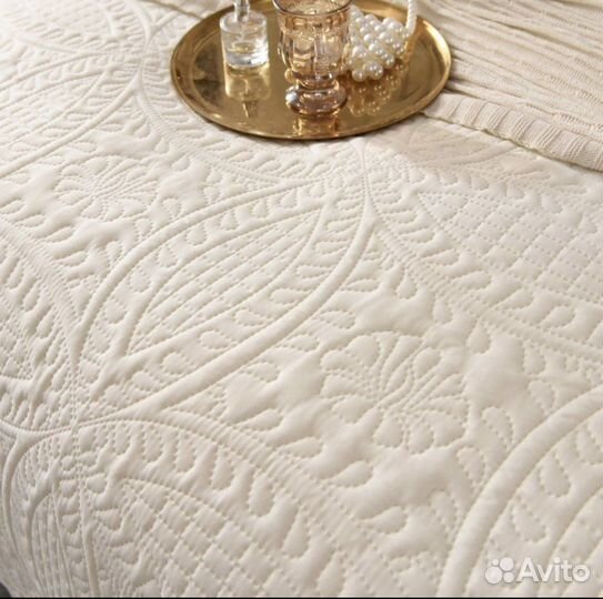 Покрывало с наволочками