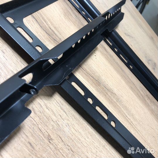 Кронштейн для телевизора