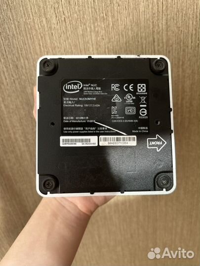 Компьютер Intel NUC