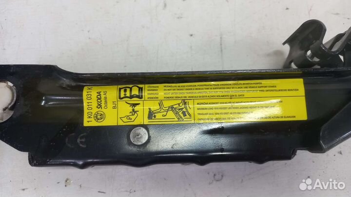 Домкрат винтовой Skoda Octavia A5