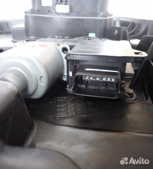 Моторчик стеклоподъемника Genesis Hyundai G80 DH