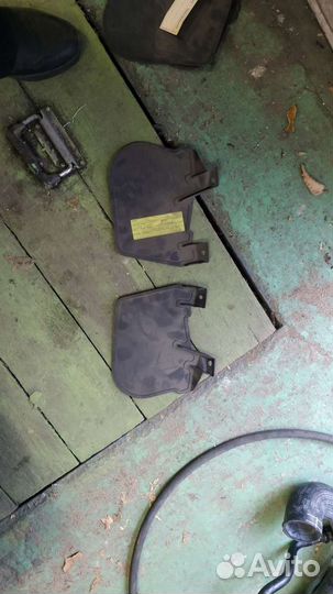 Брызговик SaaB 900