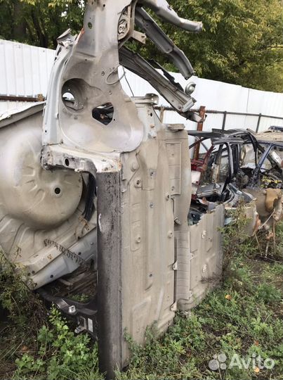 Гранта порог бочина стойка средняя