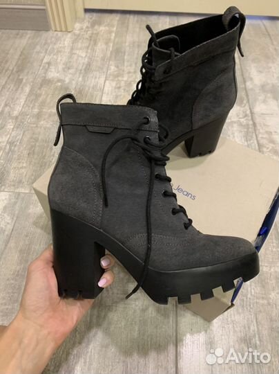 Ботинки Calvin Klein 41 размер