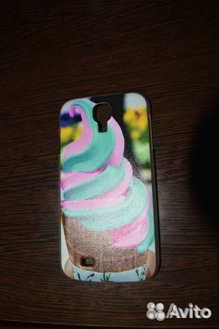 Продам новый чехол на телефон самсунг s4 i9500