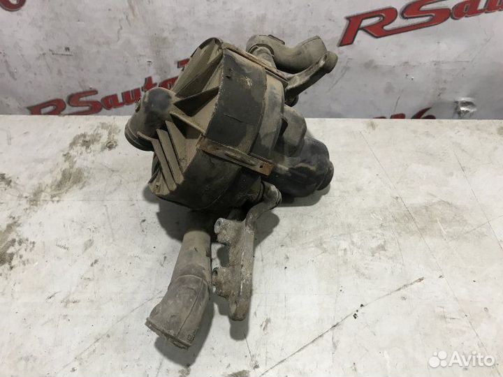 Насос продувки катализатора Mercedes Gl-Class X164