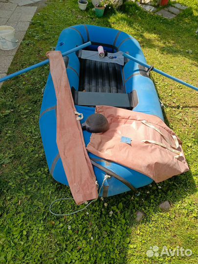 Лодка надувная двухместная
