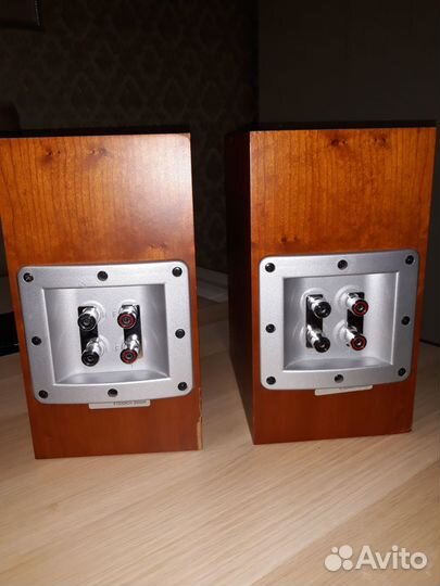 Акустические колонки бу Audiovector K1 S