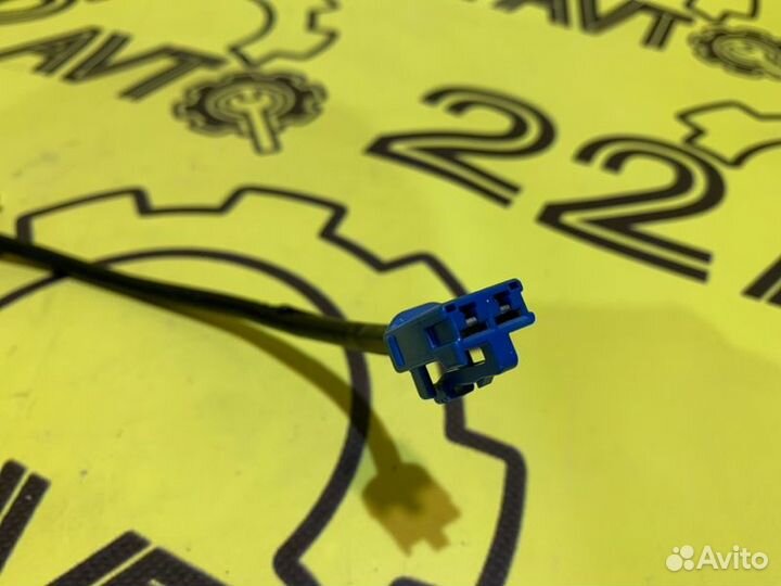 Динамик высокочастотный передний правый Toyota Ist