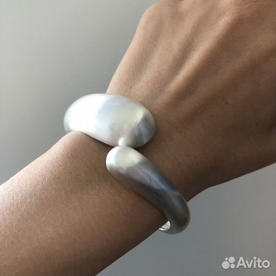 Браслет матовый жесткий стиль Bottega Veneta