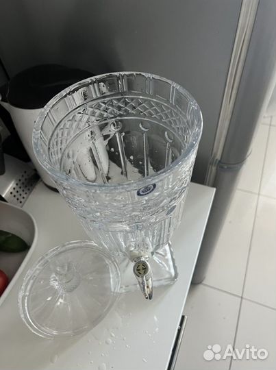 Кувшин с краном