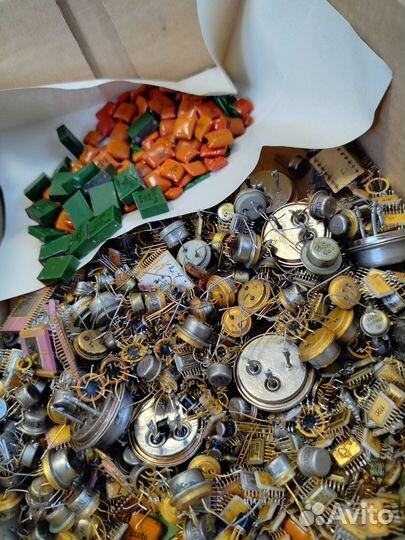 Покупка радиодеталей,электронных плат,приборов