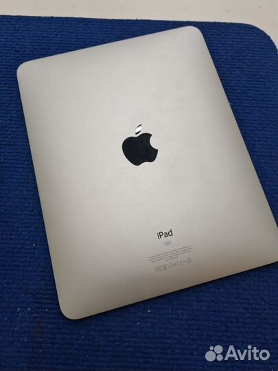 Планшет Apple iPad 1 16GB