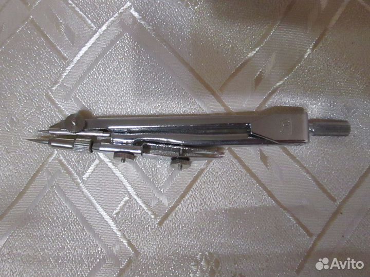 Чертёжный инструмент в футляре СССР