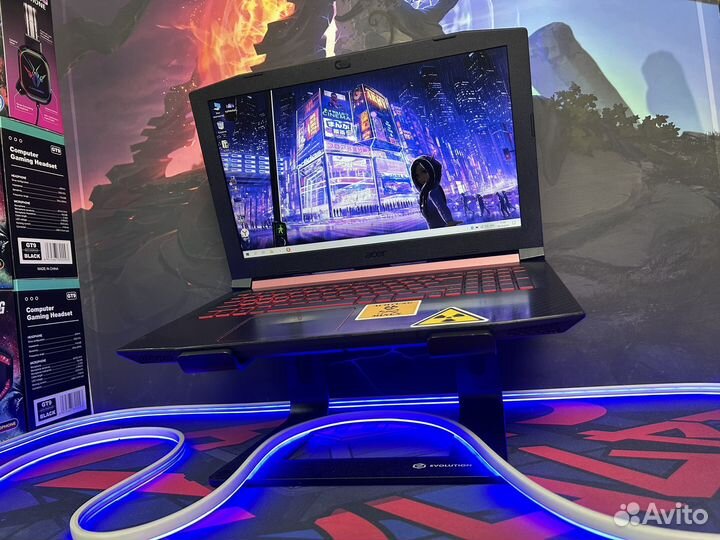 Игровой ноутбук Acer Nitro Ryzen 5 RX 16GB озу SSD