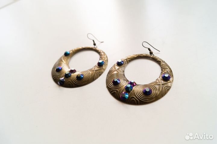 Загадочные серьги с необычными камнями