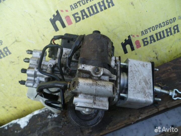 Блок управления ABS Infiniti Qx56 JA62