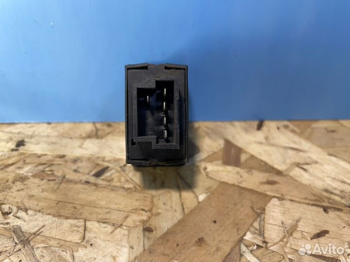 Кнопка регулировки корректора света фар passat b3