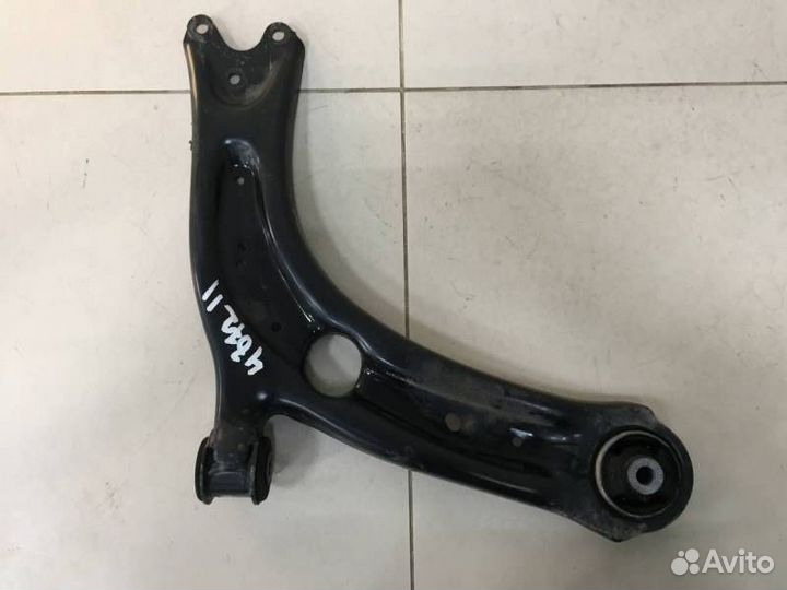 Рычаг передний правый Volkswagen Tiguan 2017