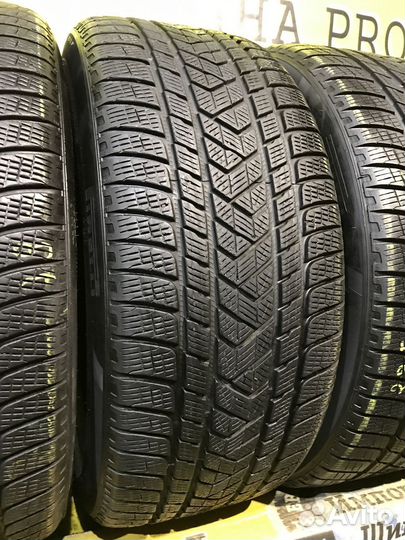 Pirelli Scorpion Winter 325/35 R22 и 285/40 R22 114V