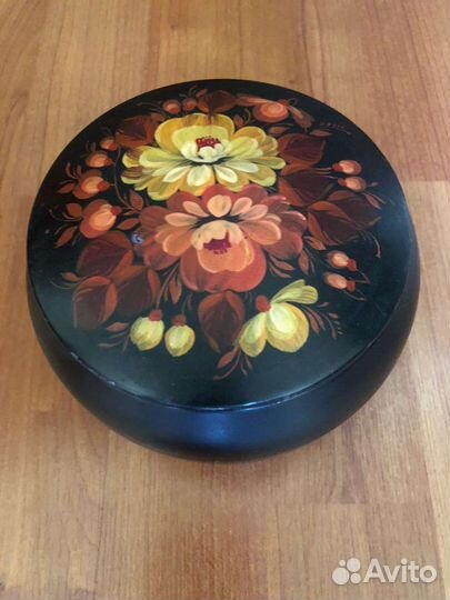Шкатулка металлическая жостовская роспись