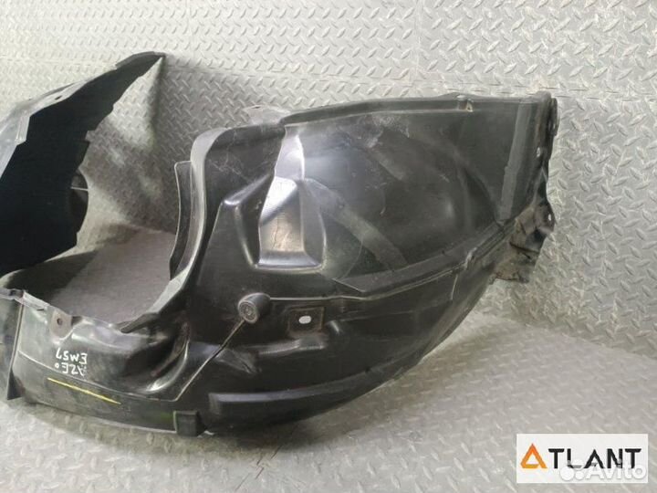 Подкрылок передний левый nissan leaf
