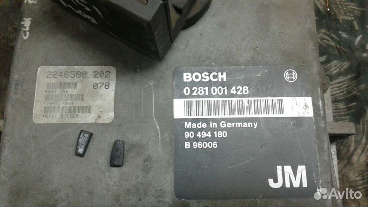 Блок управления двигателем опель X25DT