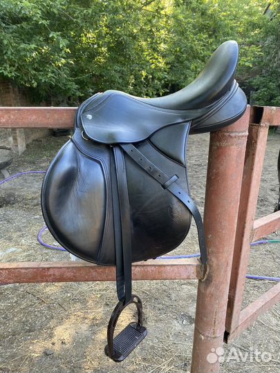 Конкурное седло