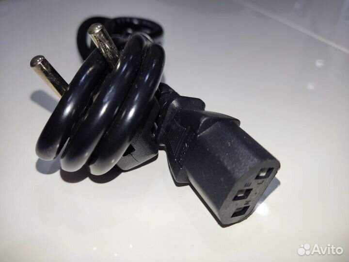 Кабель питания CEE 7/7 (M) - IEC C13 1.5м