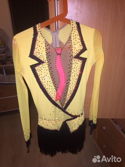 Платье для фигурного катания