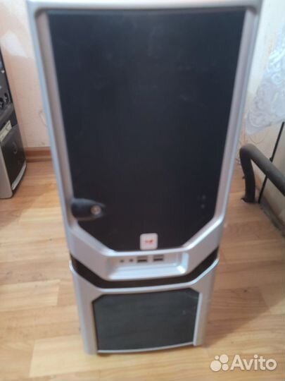 E-ATX корпус In Win