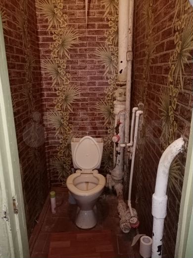 2-к. квартира, 50 м², 1/9 эт.