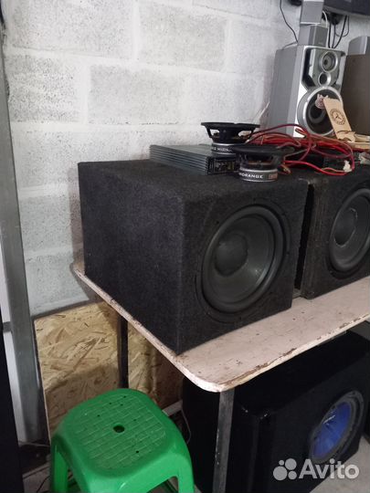 Автомобильный сабвуфер